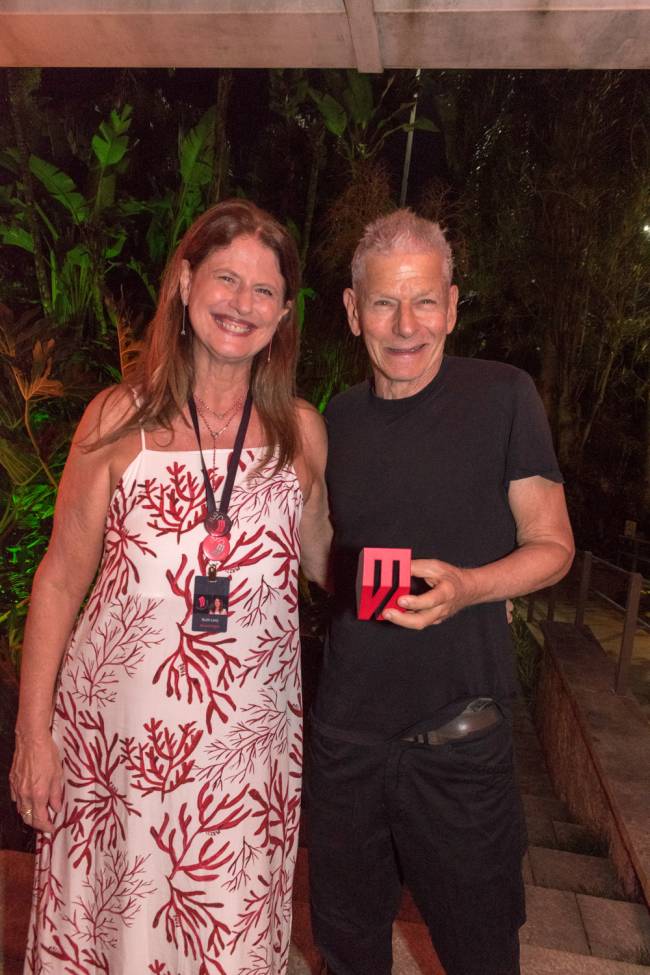 Ruth Levy, museóloga da Eva, com o artista plástico Daniel Faingold