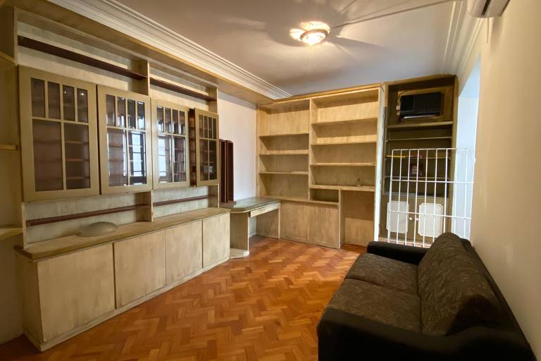 Apartamento de Renato Russo: 3 quartos num amplo espaço em Ipanema Apartamento de Renato Russo: 3 quartos num amplo espaço em Ipanema