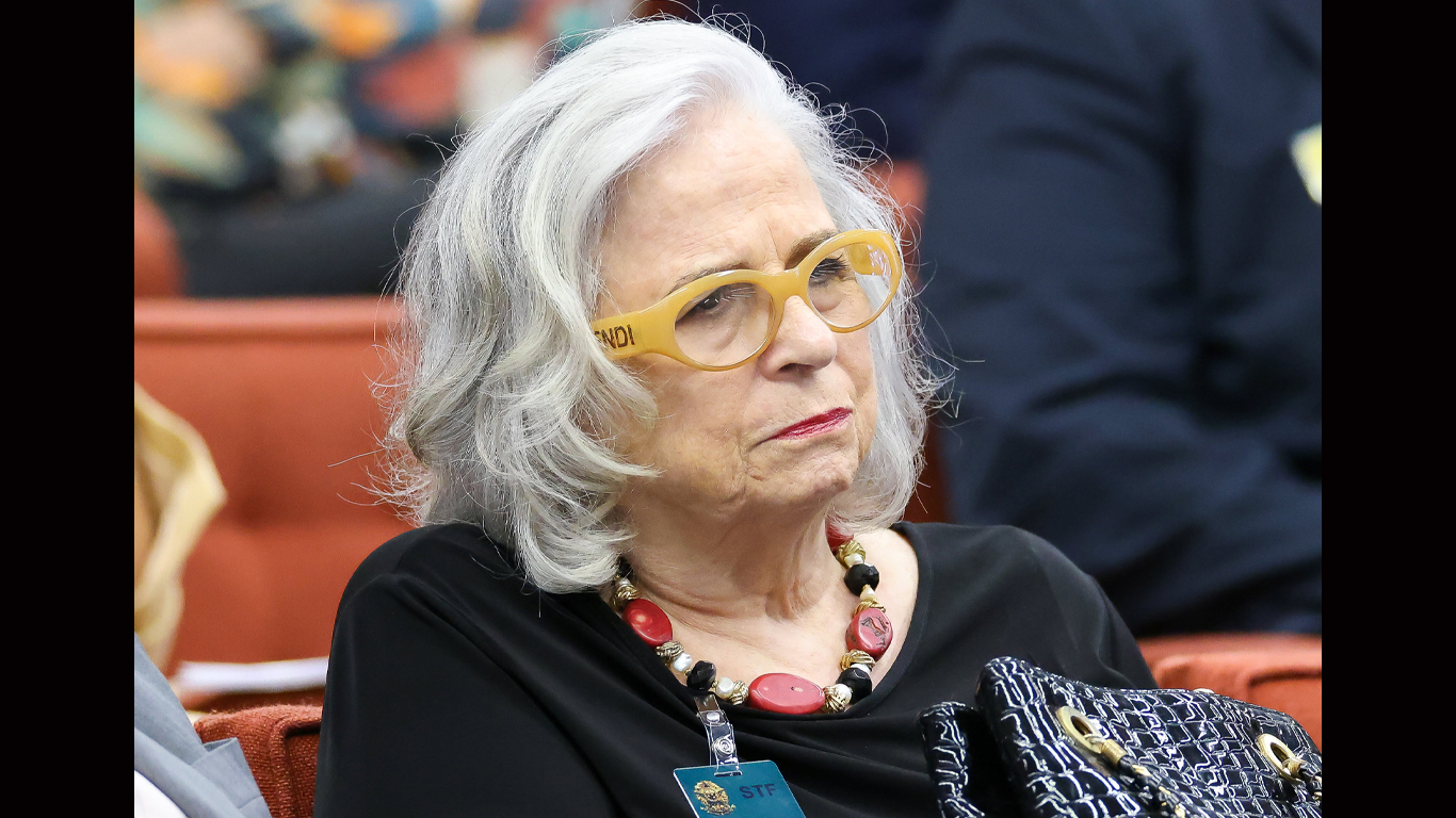 Julgamento de Bolsonaro: Hildegard, filha de vítima da ditadura, comenta