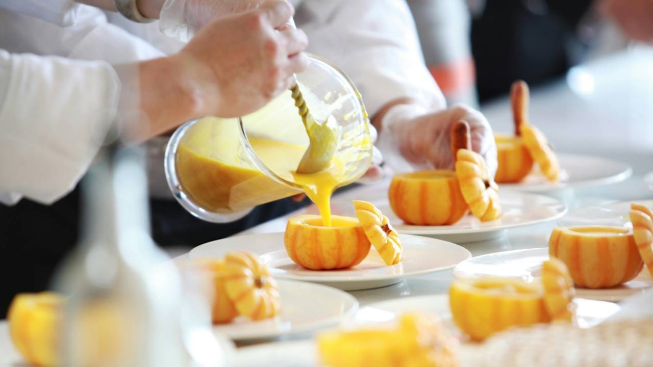 Curso de gastronomia para pessoas LGBTQIA+ em situação de vulnerabilidade