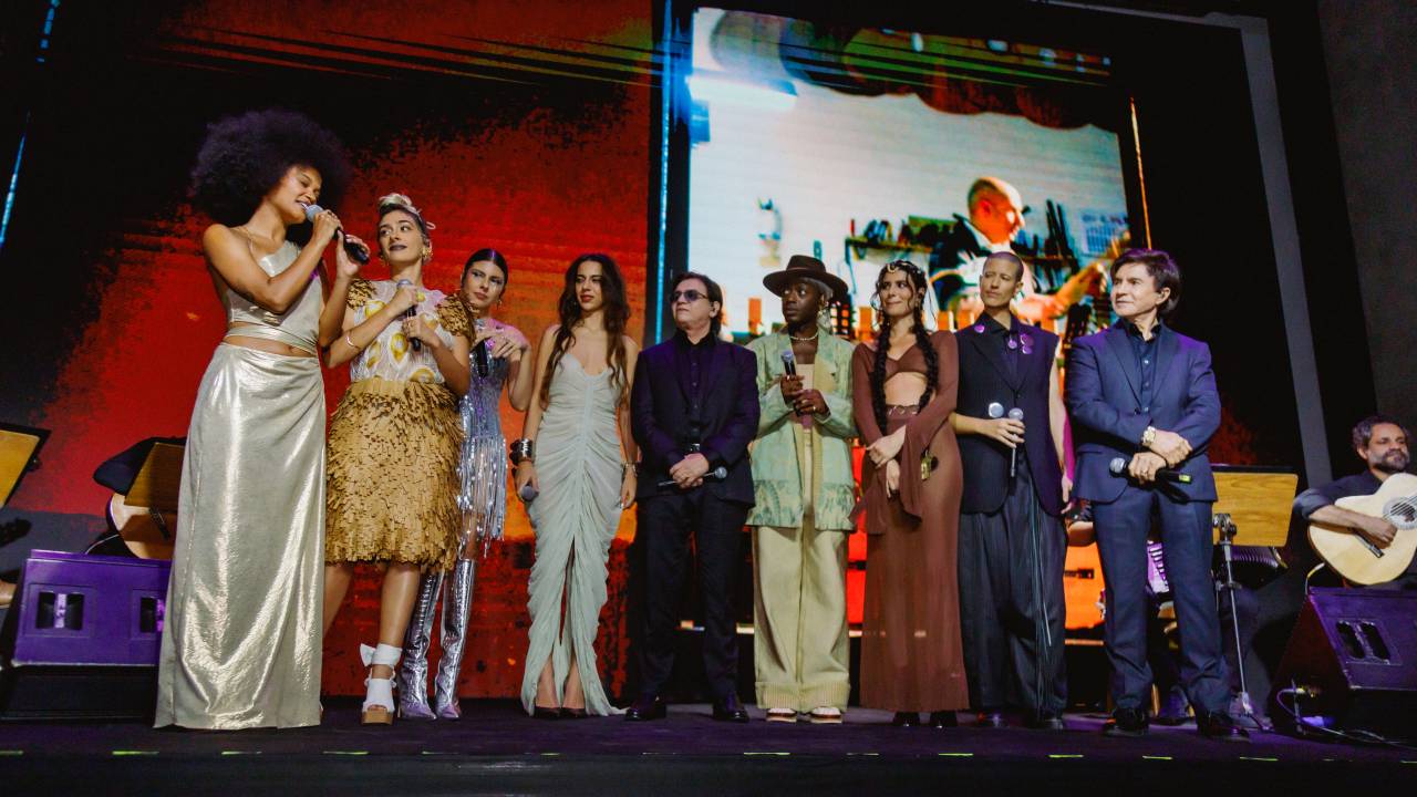 Agnes Nunes, Juliana Linhares, Daíra, Marina Sena, Chitãozinho, Jota.pê, Mari Jasca, Fitti e Xororó.