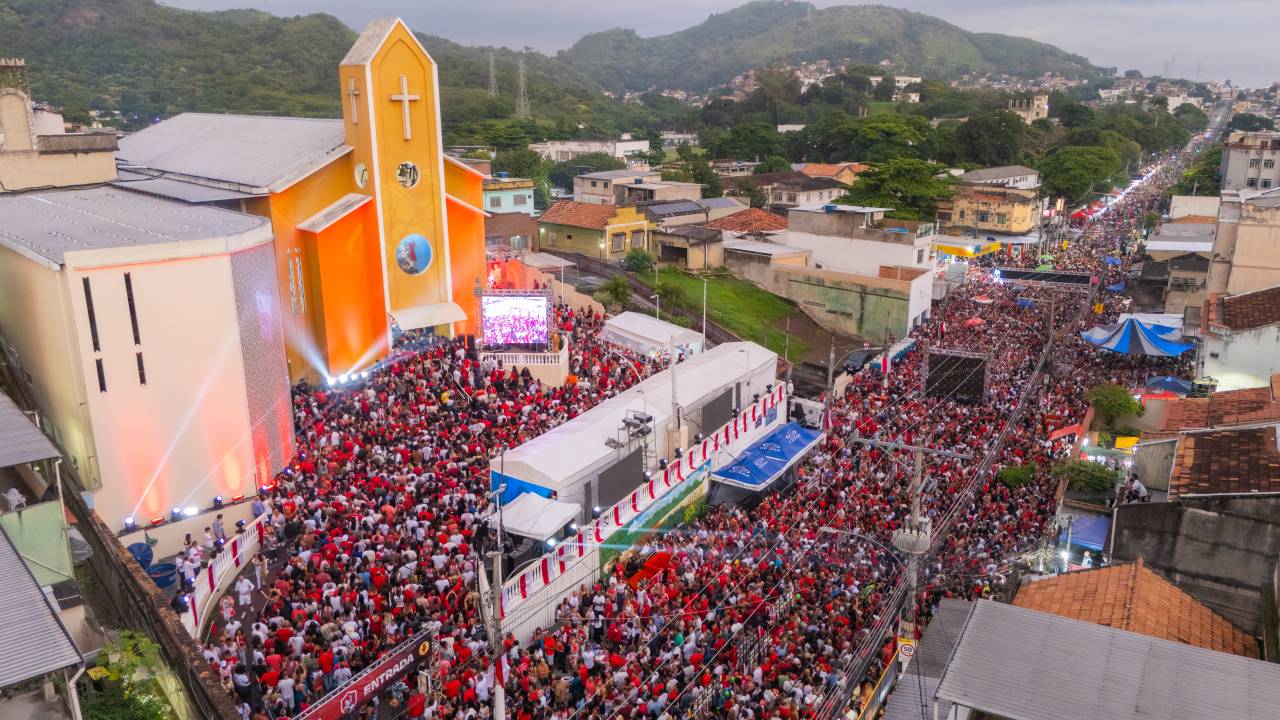 Igreja de Quintino reúne fiéis no Dia de São Jorge