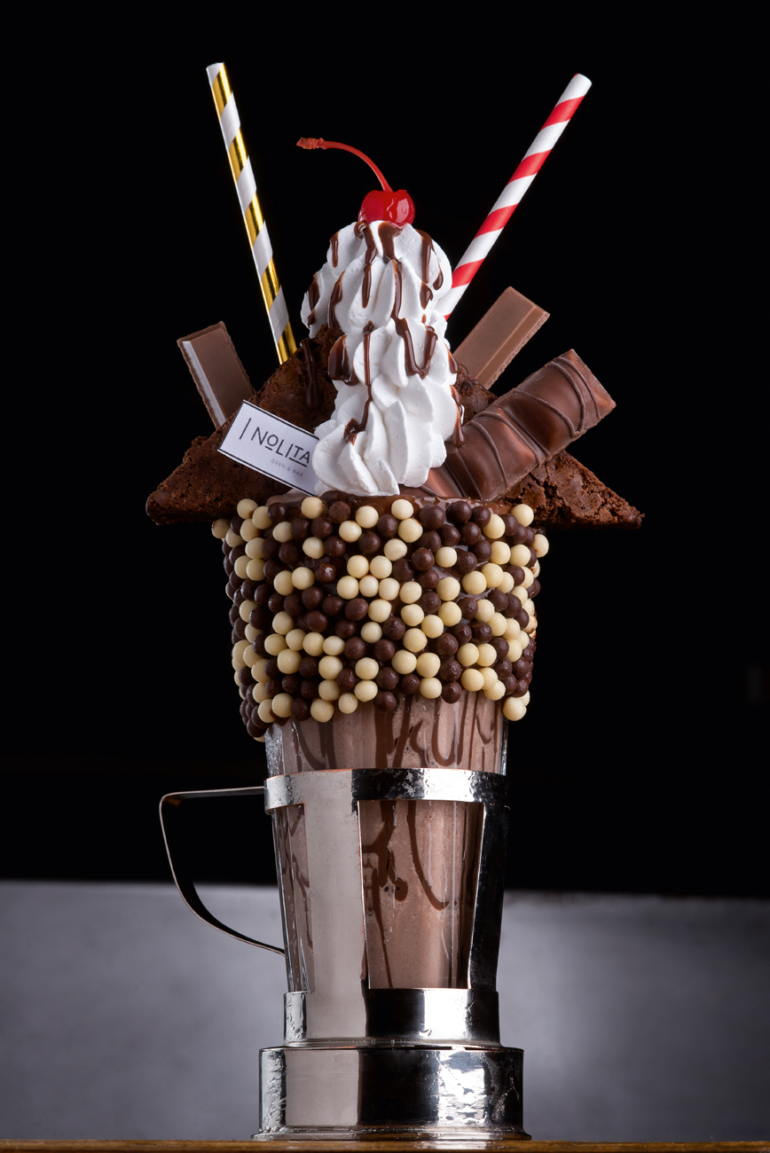Noli-Shake-Nutella-Dreams—Com-sorvete-de-chocolate,-calda-de-Nutella,-avelãs-e-uma-fatia-de-brownie-R-38.jpg Nolita