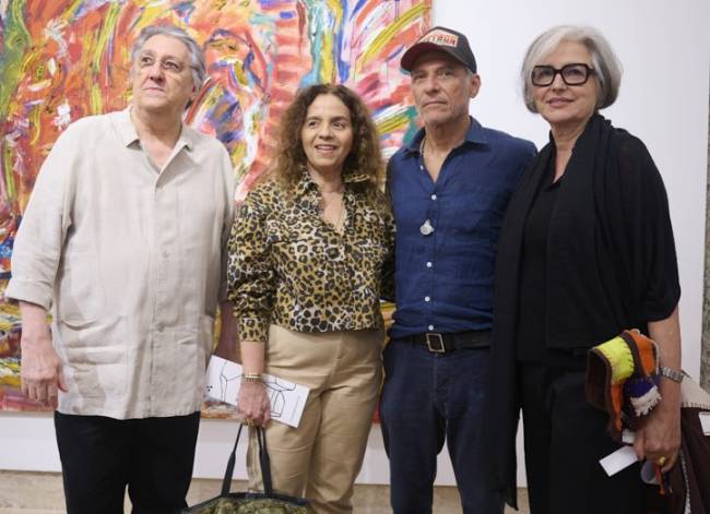 ValtercioCaldas,BeatrizMilhazes,JoséBechara e BethJobim_Foto Selmy Yassuda