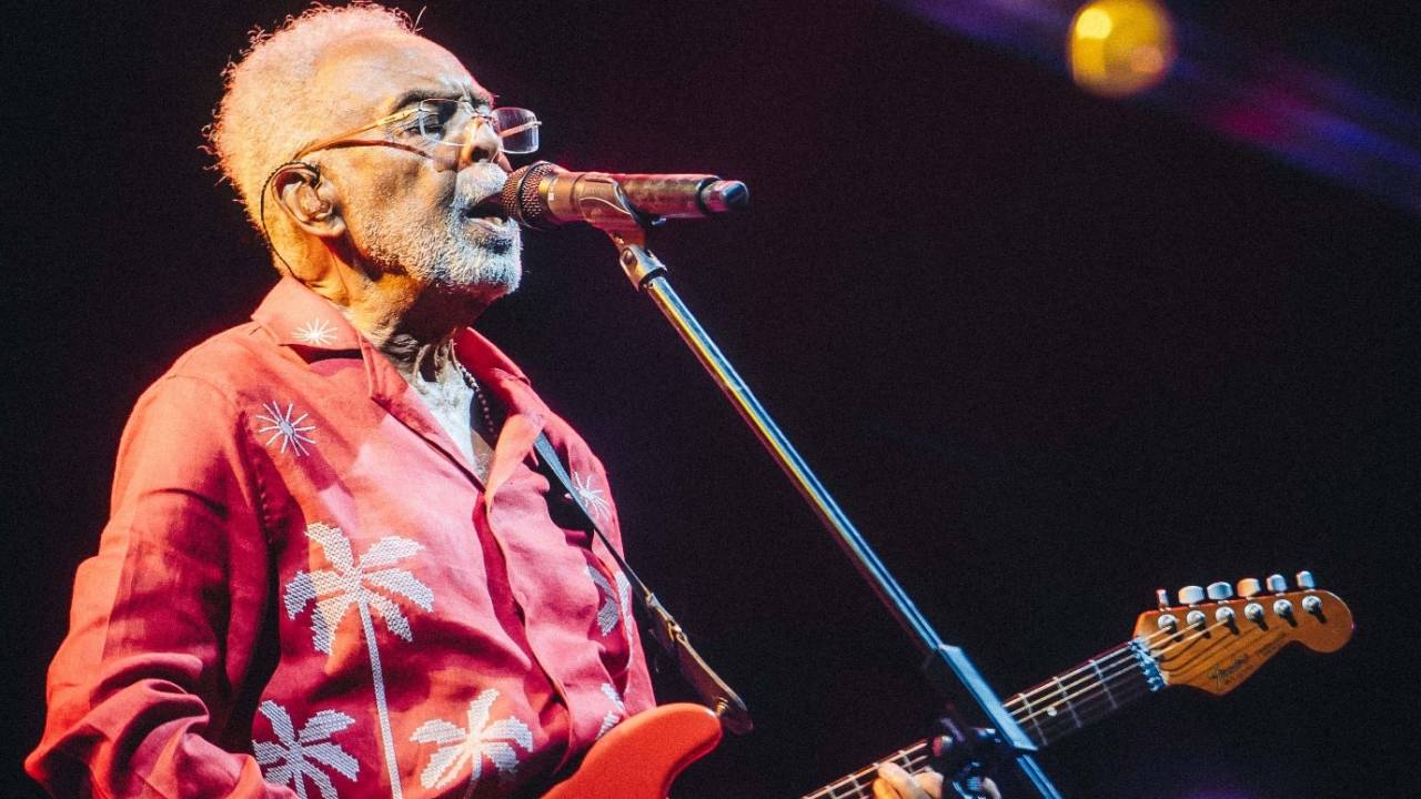 De onde é o figurino de Gilberto Gil em turnê de despedida