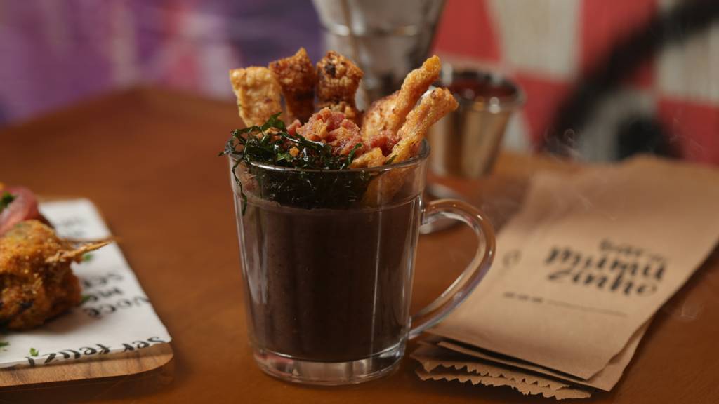 O cantor Mumuzinho abre novo bar na Barra da Tijuca