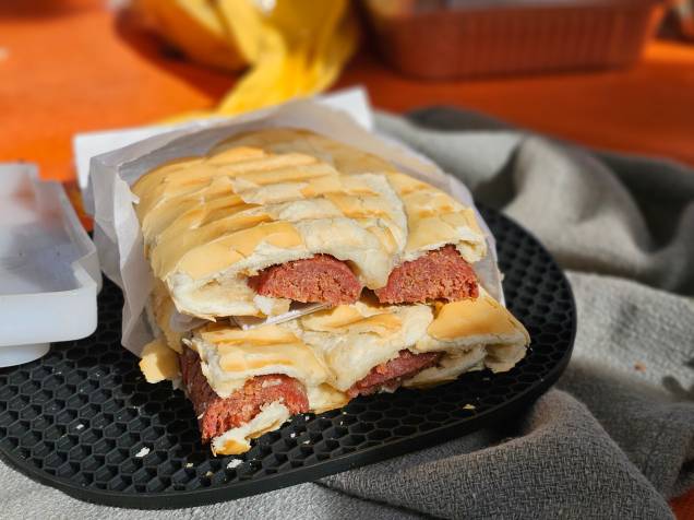 Pão de alho com linguiça? Tem também, 100% vegetal Pão de alho com linguiça? Tem também, 100% vegetal