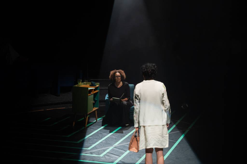 Teatro, por Claudia Chaves: “As pequenas coisas”