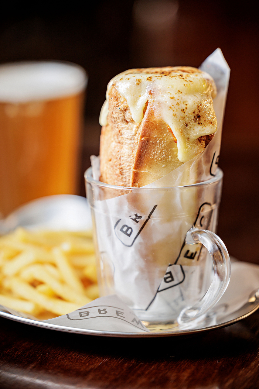 Brewteco: costela desfiada e requeij&atilde;o