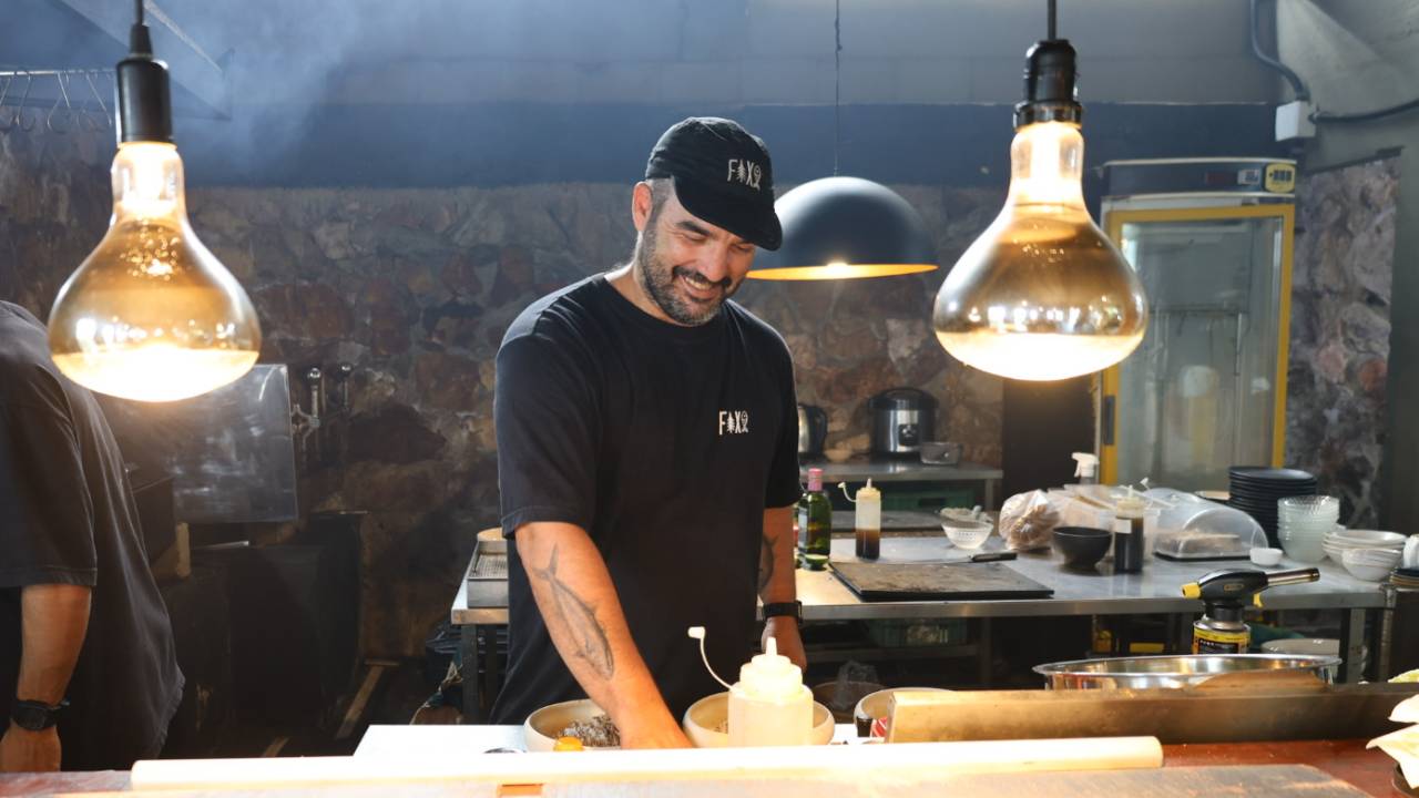 Ian Medeiros, no seu Restaurante Fixi, em Arraial do Cabo