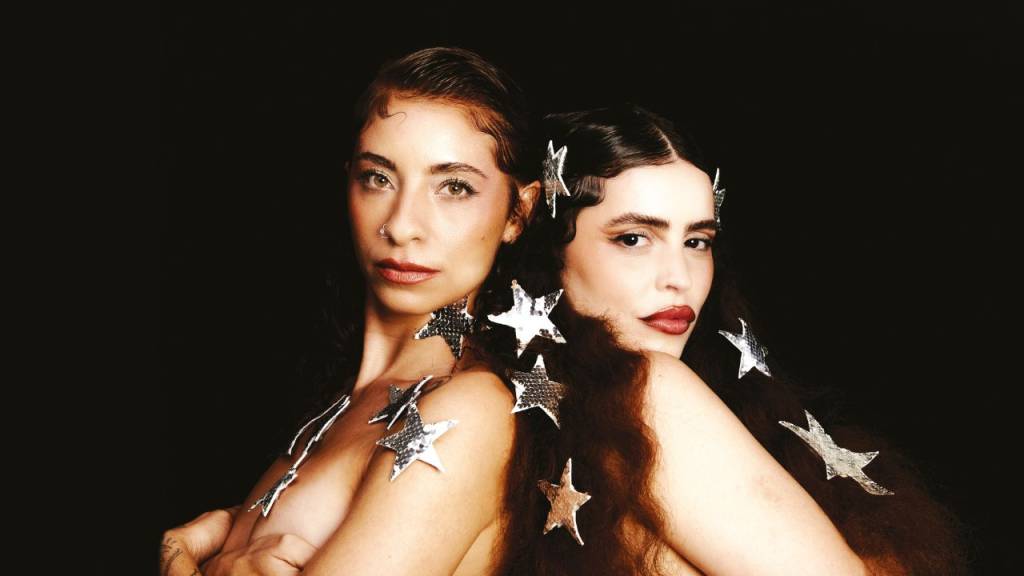 Julia Vargas e Natascha Falcão honram legado feminista da música