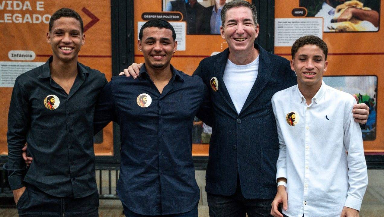 Glenn com os filhos João, Marcelo e Jonathas