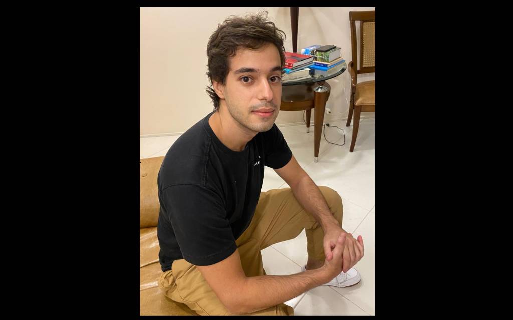 Filho e neto de dentistas estrelados atende pessoas carentes