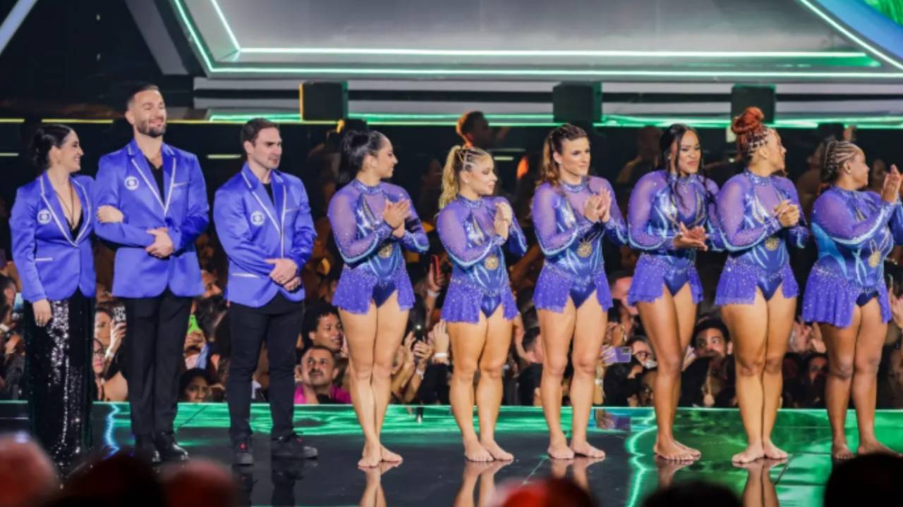 Mini ginastas fazem coreografia das medalhistas olímpicas em Paris 2024