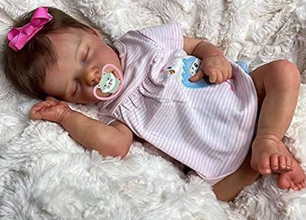 Imagem de um boneco bebê reborn.