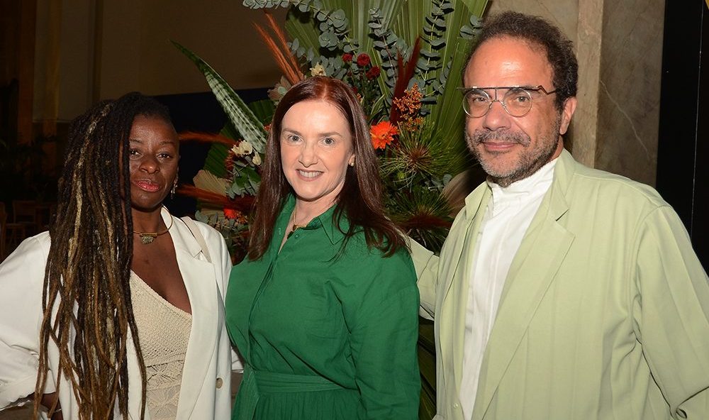 Abertura de “Ancestral” (CCBB): convidados loucos pelas “joias de crioula”