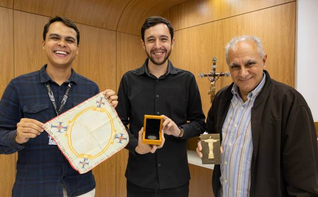 Marcos Felipe, secretário executivo do Instituto Redemptor, Bruno Pellizzari, presidente da SNB, e o professor Paulo Leal, Historiador do Santuário Cristo Redentor