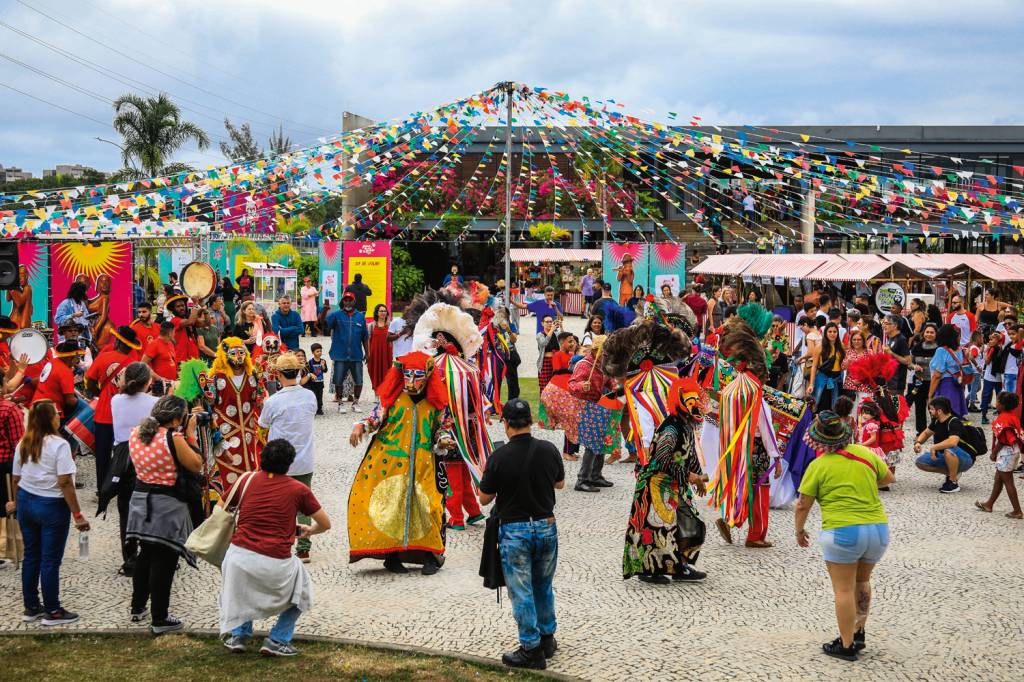 Carta ao leitor: é tempo de folia junina