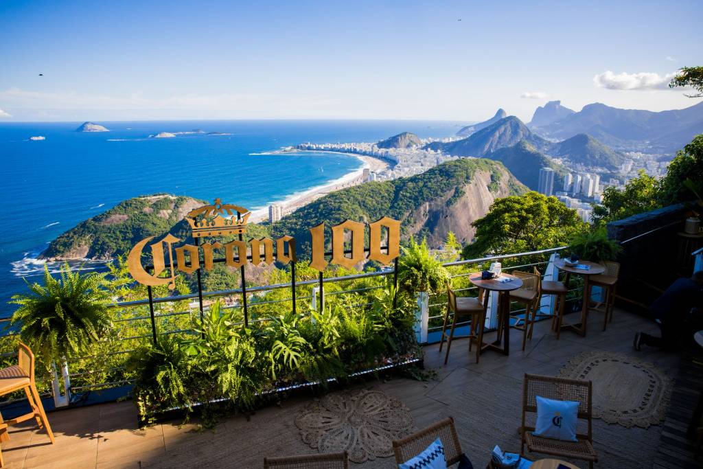 No ano de seu centenário, Corona reforça os vínculos com o Rio de Janeiro