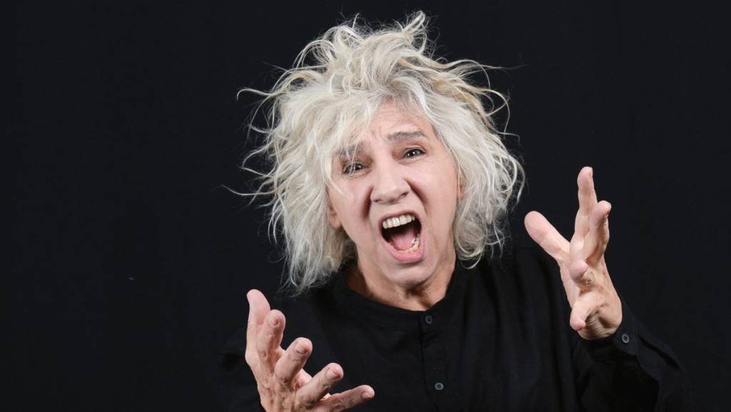 Após hiato de 20 anos, Denise Stoklos apresenta três peças no Rio