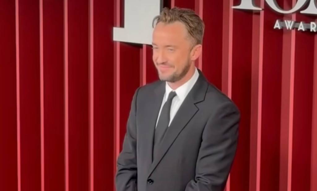 Tom Felton repercute falas transfóbicas de JK Rowling