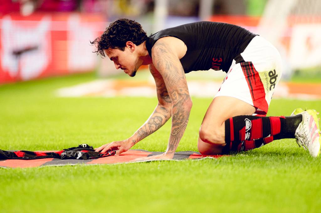 Fla-Flu entre a mística salvadora e uma opaca realidade