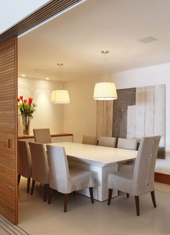 Cadeiras com capas de linho