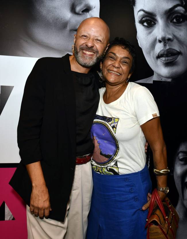 _DSC7538 Fábio de Souza e Vanessa Soare - neta de Elza Soares - ELZA - JUNHO 2025 - CG