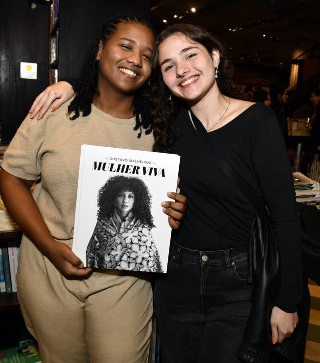 _DSC8676 Bianca Passos e Amanda Apolonia - Livro MULHER VIVA de GUSTAVO MALHEIROS - JULHO 2025 - CG
