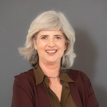 Kika Gama Lobo