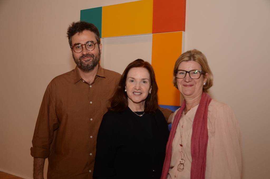 Renata Tassinari inaugura mostra pelos 40 anos de carreira