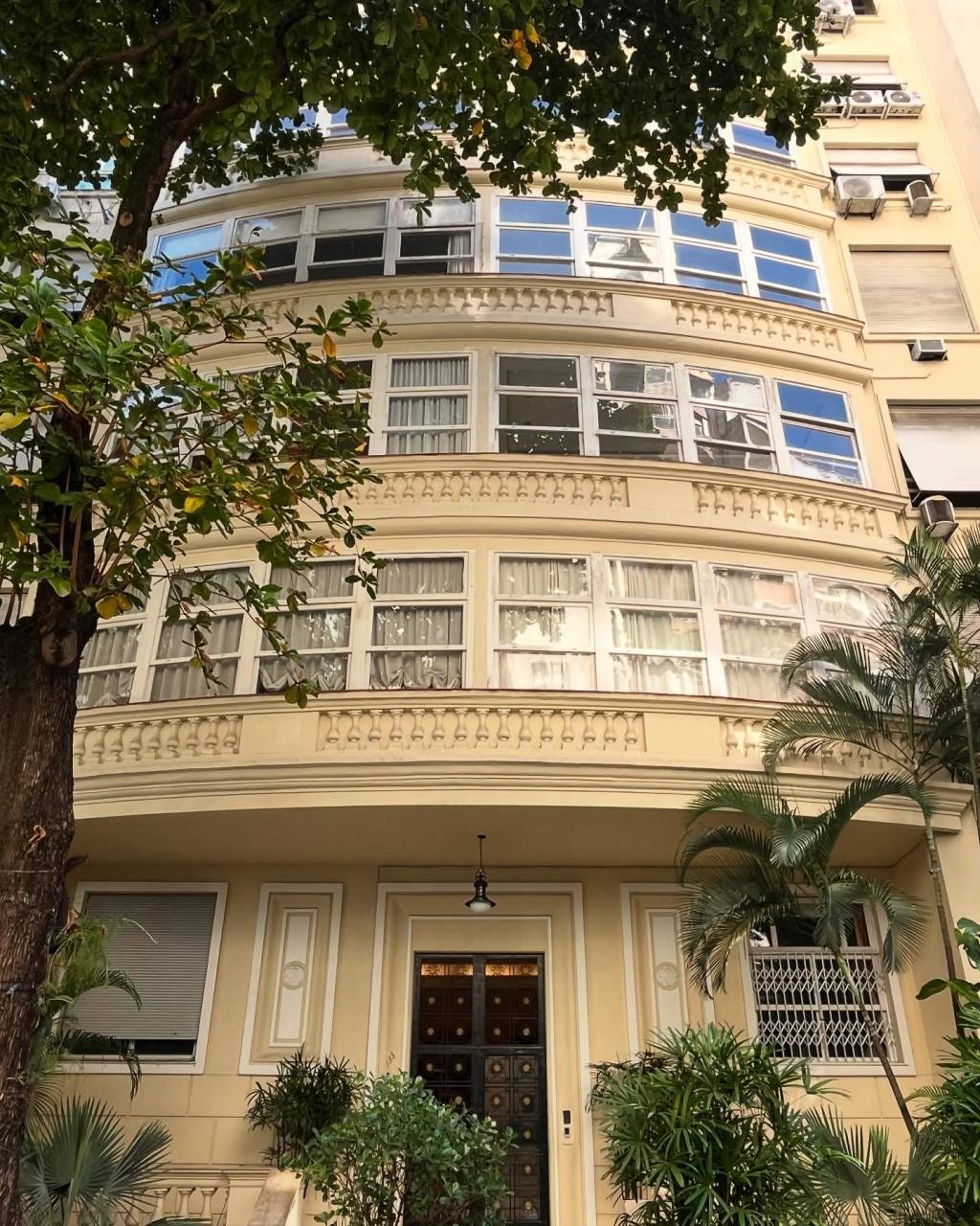 Rafael Bokor: conheça o espetacular Rio Bonito de Copacabana