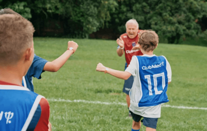 Tem até escolinha do Zico! 10 colônias de férias para distrair a criançada