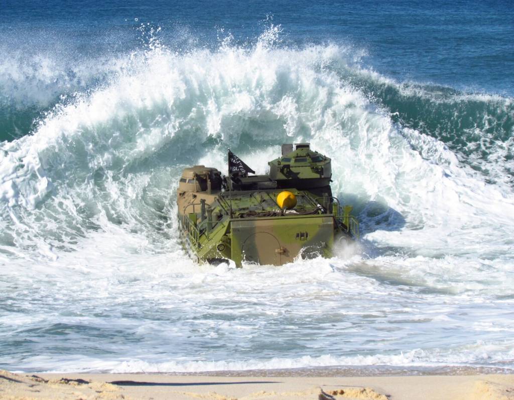 Leve os binóculos: mais de 100 navios nos mares cariocas pelo Brics