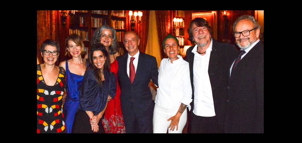 Nomes da Cultura americana em jantar de brasileiros em NYC