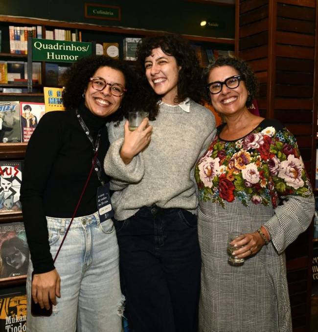_DSC5285 Livia Lino , Beatriz Veloso e Simone Magno - NÃO SEI SE É BOM , MAS É TEU - AGO - 2025 - CG