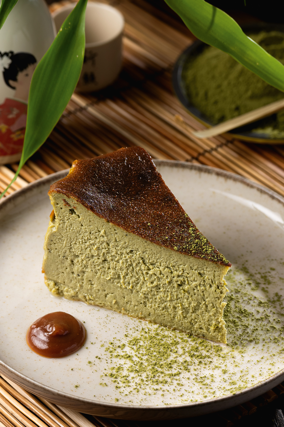 Tenta&ccedil;&atilde;o cremosa: cheesecakes e tortas bascas para todos os gostos