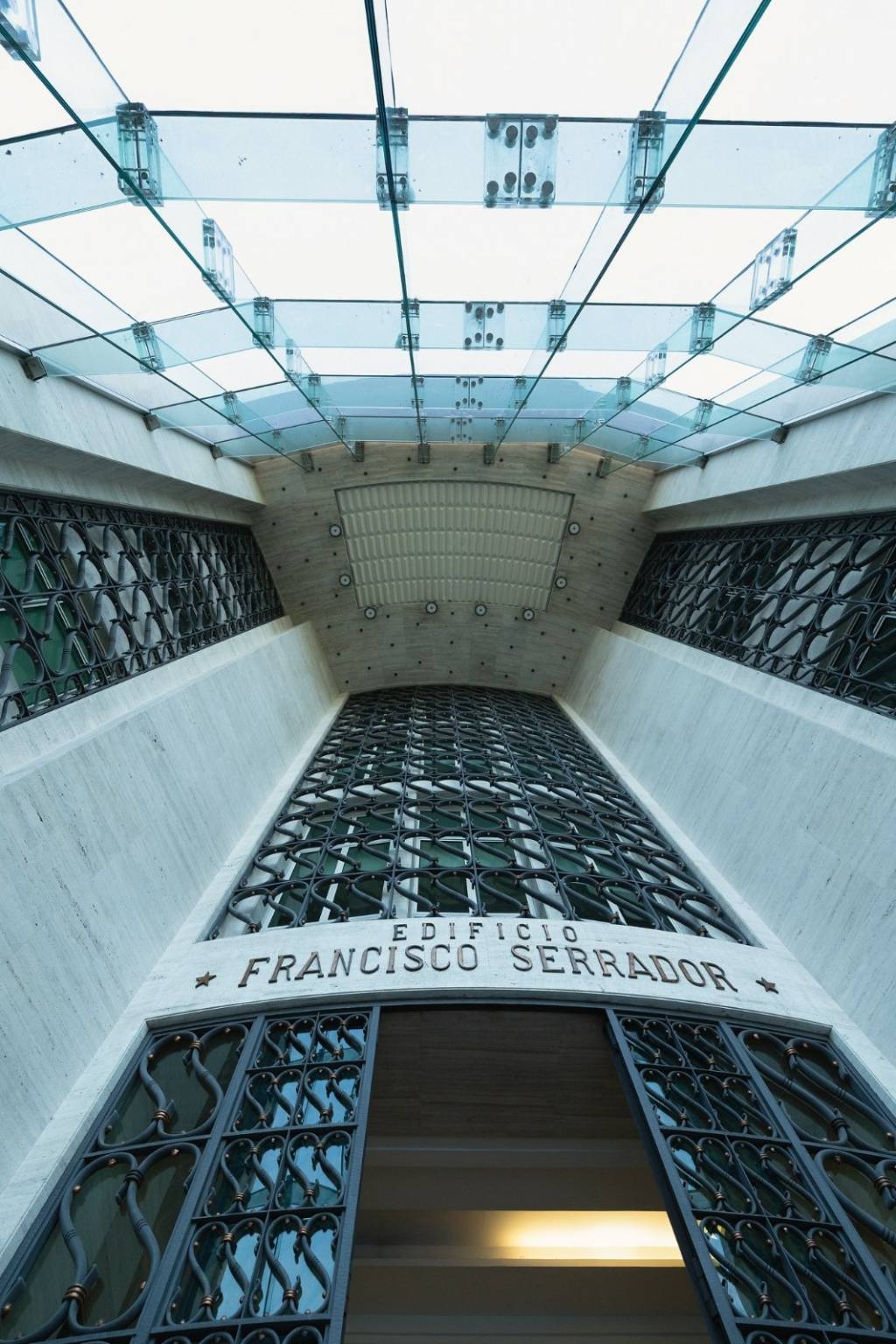 Reforma de lei: Serrador se prepara para ganhar plenário e virar Câmara