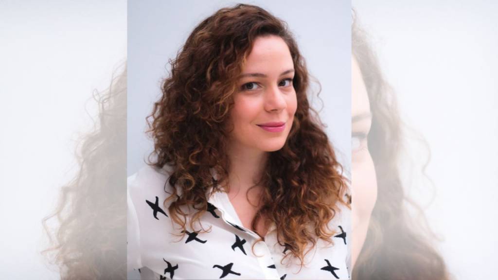 As inspirações de Leandra Leal para compor personagem casada com bicheiro