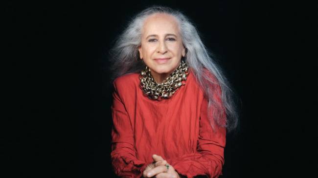 Nova turnê de Maria Bethânia terá música inédita de Rita Lee