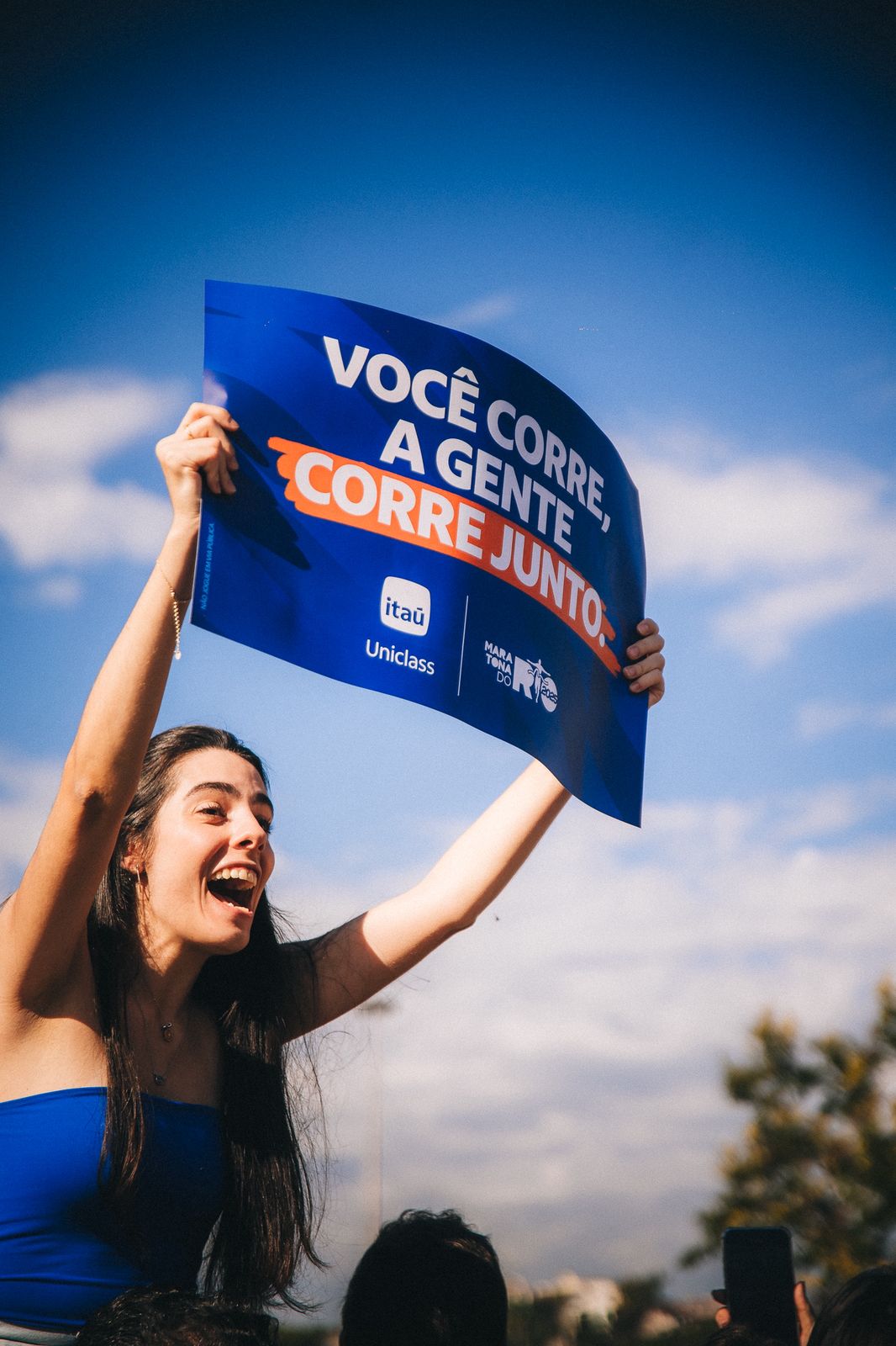 Torcedora na Maratona do Rio