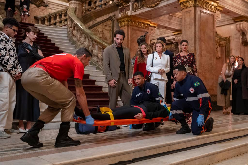 Vale Tudo: cena da queda de Maria de Fátima garante recorde no Ibope