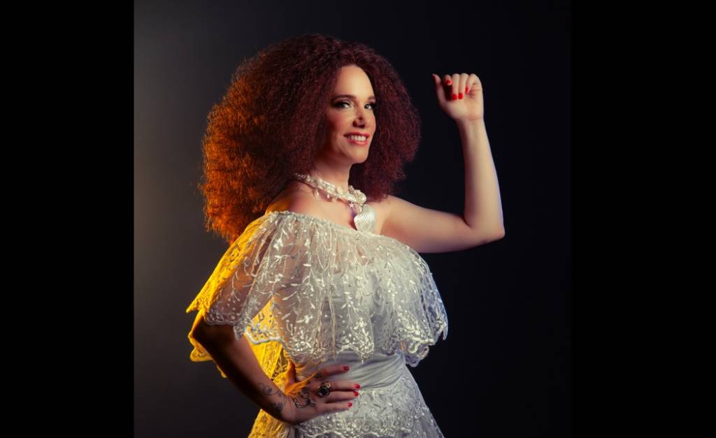 Missão da cantora Branka: levar ao Japão a história de Clara Nunes