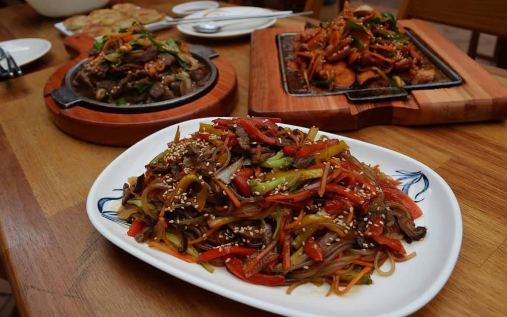 Às vésperas do show do Younite, saiba onde provar sabores coreanos no Rio