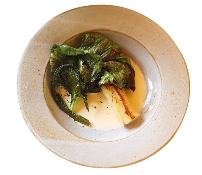 <span>Lydia Gonzalez vai servir receitas como a mandioca dourada na manteiga, acompanhada por beurre blanc de tucupi e folhas tostadas</span>