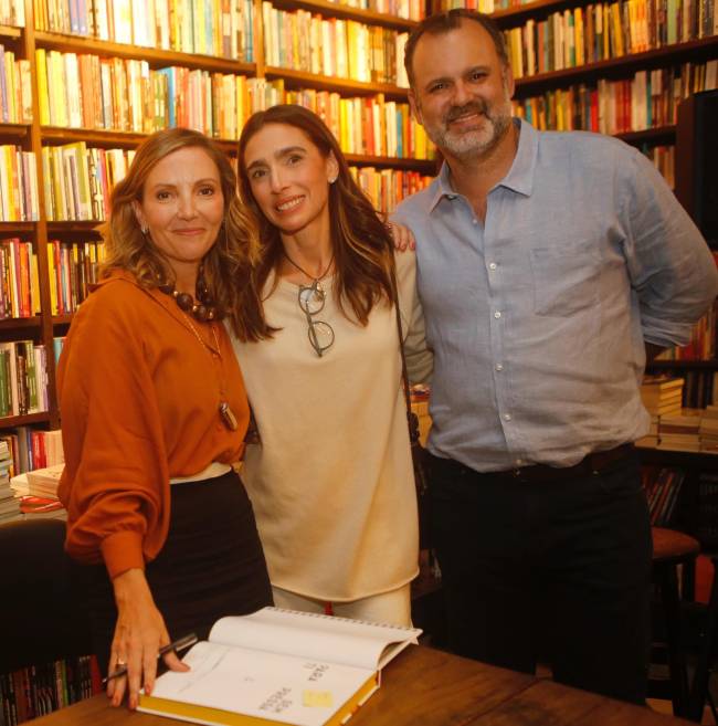 Gisela Schmitt com Anne e Erick Figueira de Mello
