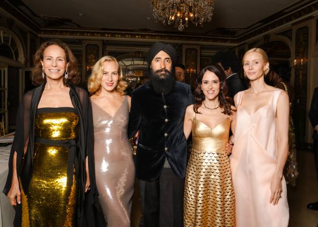 Andrea Dellal, Charlotte Dellal, Waris Ahluwalia, Paula Bezerra de Mello e Thea Gulbrandsen