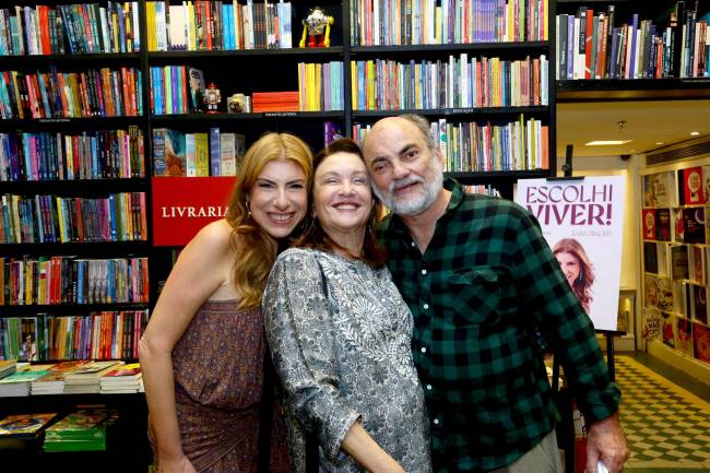 CH0A4550-Sara Singer,Christina Japiassu e Acacio Tomas