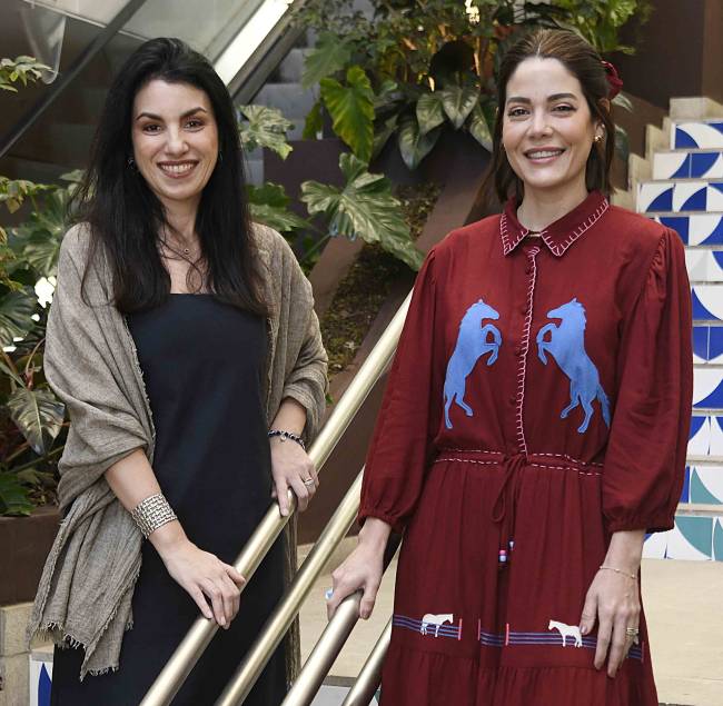 Claudia Infante e Sophia Abraham