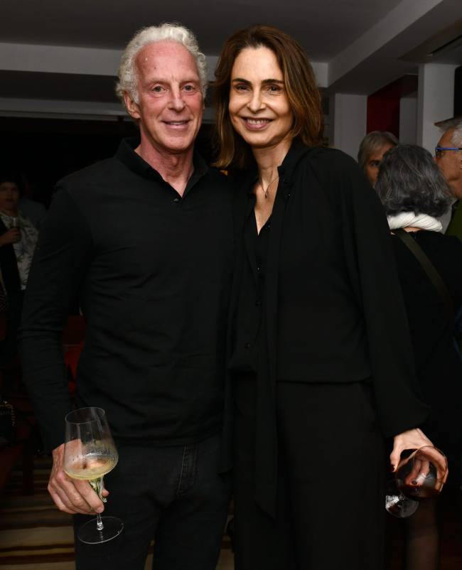 O casal Edson Pinto e Silvia Pfeifer - ARTE E AMIGOS - SET 2025 - CG